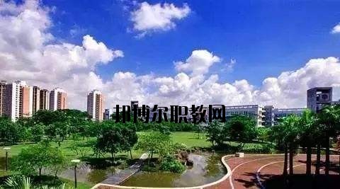 安陸深藍電子工業(yè)技術(shù)學校2020年報名條件、招生要求、招生對象
