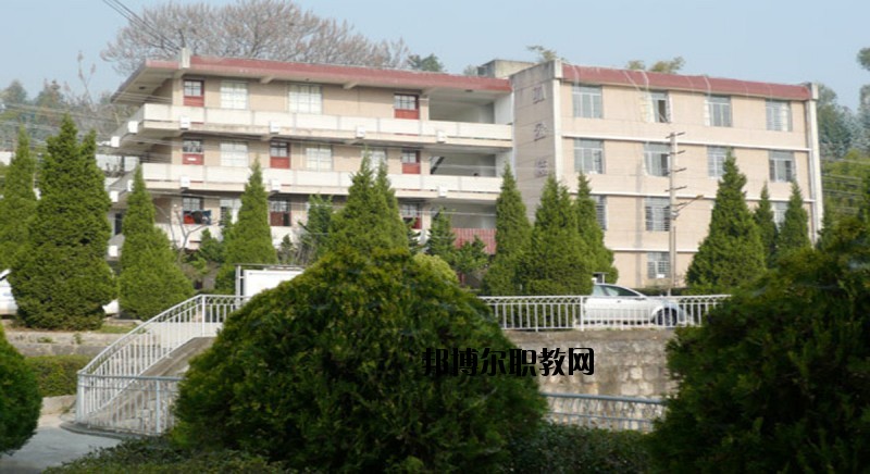 保山隆陽區(qū)職業(yè)技術學校2020年宿舍條件