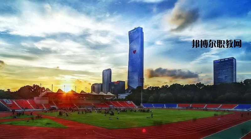 安陸深藍電子工業(yè)技術學校網站網址