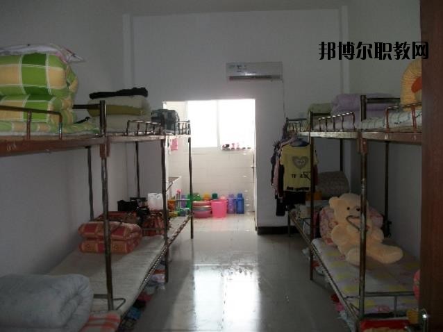 荊門現(xiàn)代學校2020年宿舍條件