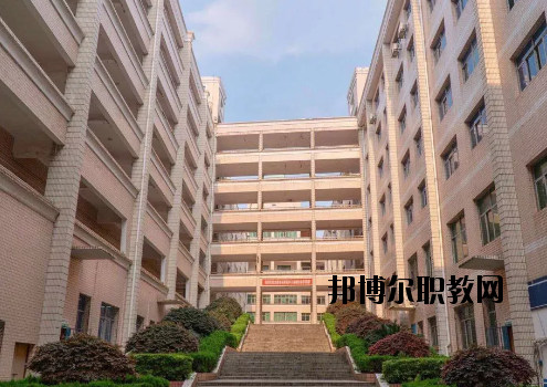 新余新興產(chǎn)業(yè)工程學(xué)校2020年報(bào)名條件、招生要求、招生對(duì)象