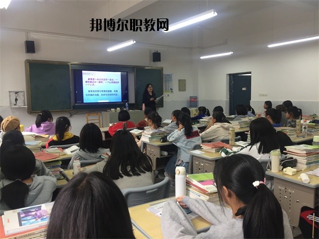 江西景德鎮(zhèn)機(jī)電工程學(xué)校2020年報(bào)名條件、招生要求、招生對(duì)象 