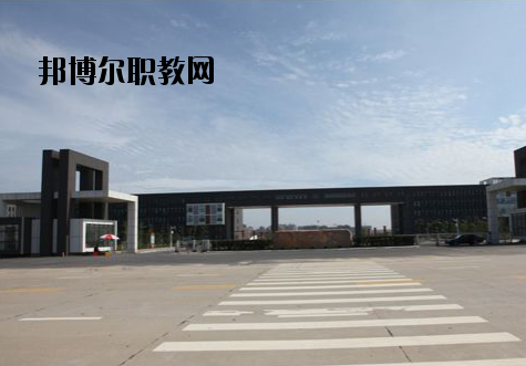江西建設(shè)工程學(xué)校2020年報名條件、招生要求、招生對象