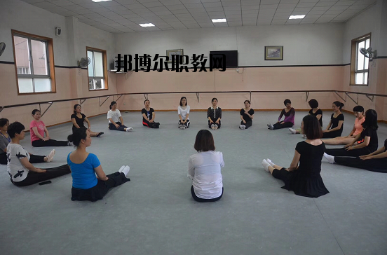 南昌青山湖區(qū)職業(yè)技術(shù)學(xué)校2020年報(bào)名條件、招生要求、招生對(duì)象 