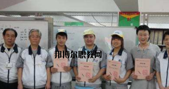 石家莊博信科技中等專(zhuān)業(yè)學(xué)校2020年招生辦聯(lián)系電話(huà) 