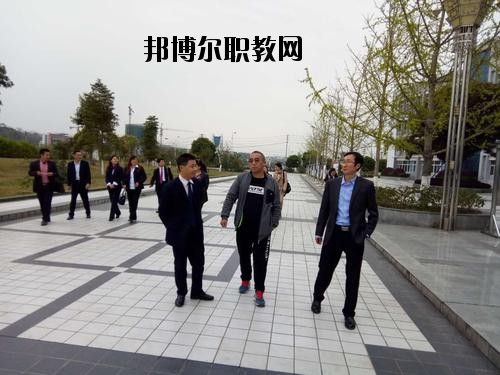 南充應(yīng)用技術(shù)職業(yè)學(xué)校2020年報(bào)名條件、招生要求、招生對(duì)象