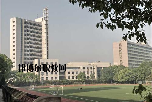 南充工業(yè)職業(yè)技術(shù)學(xué)校2020年報(bào)名條件、招生要求、招生對(duì)象
