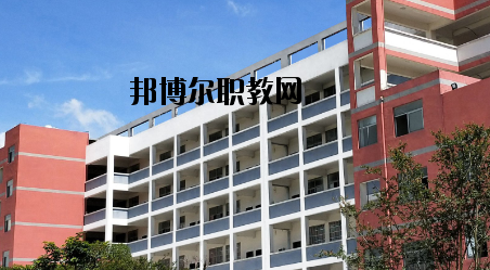 玉林華港中等職業(yè)技術(shù)學(xué)校2020年報(bào)名條件、招生要求、招生對象 
