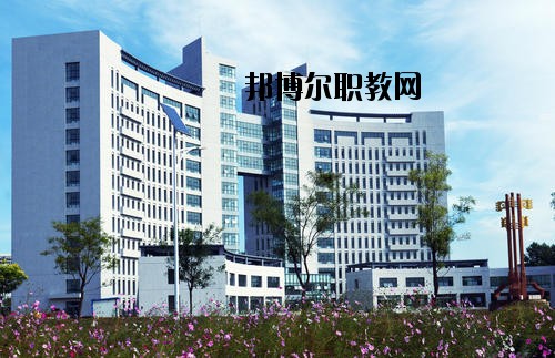許昌技術經濟學校2021年招生辦聯(lián)系電話