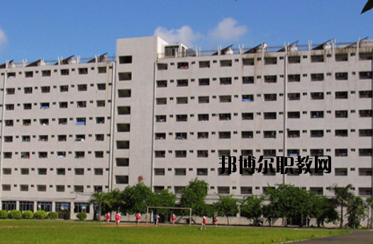 廣東輕工業(yè)技師學(xué)院2020年報名條件、招生要求、招生對象