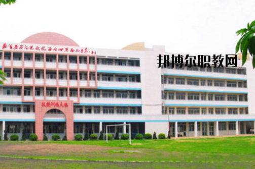 廣東輕工業(yè)技師學(xué)院學(xué)校怎么樣、好不好