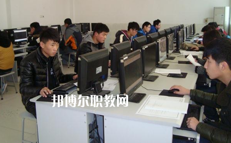 合肥商貿職業(yè)學校2020年招生辦聯系電話