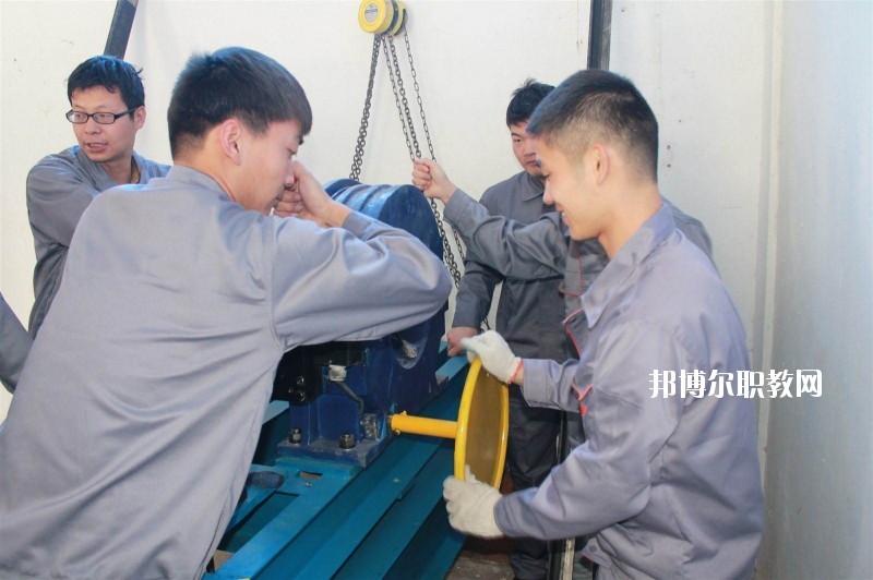 鄭州廣志職業(yè)技術(shù)中等專業(yè)學(xué)校2021年學(xué)費、收費多少