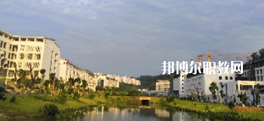 百色市職業(yè)技術(shù)學(xué)校2020年有哪些專(zhuān)業(yè)