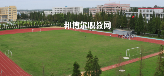柳州市制劑醫(yī)藥技工學(xué)校2020年報名條件、招生要求、招生對象 
