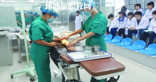 甘肅省臨夏州職業(yè)技術(shù)學校2020年報名條件、招生要求、招生對象