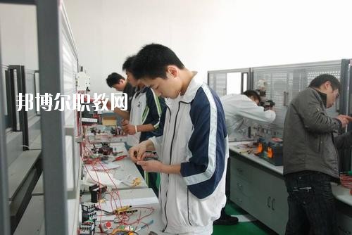蓬安縣濟渡職業(yè)中學2020年報名條件、招生要求、招生對象