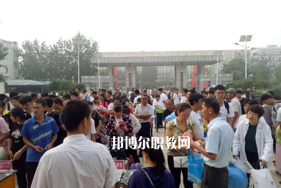 青縣職業(yè)技術(shù)教育中心2020年報(bào)名條件、招生要求、招生對(duì)象