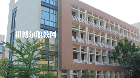 安徽2020年中專(zhuān)學(xué)高鐵學(xué)校有前途嗎