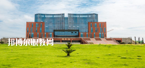安順職業(yè)技術學院(中職部)2020年報名條件、招生要求、招生對象