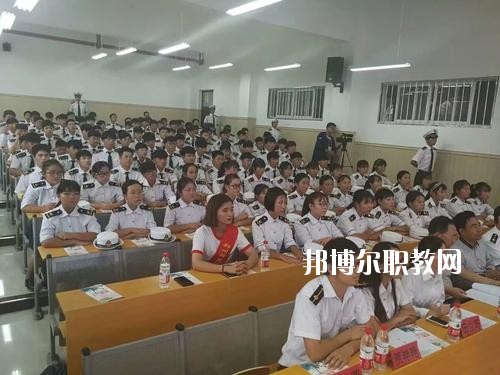 河南省經(jīng)濟技術中等職業(yè)學校2021年報名條件、招生要求、招生對象