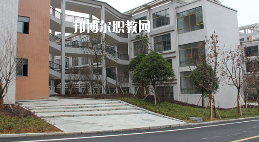 江西2020年比較好的鐵路學(xué)校大專學(xué)校
