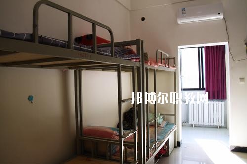 汝州市中等專(zhuān)業(yè)學(xué)校2021年宿舍條件