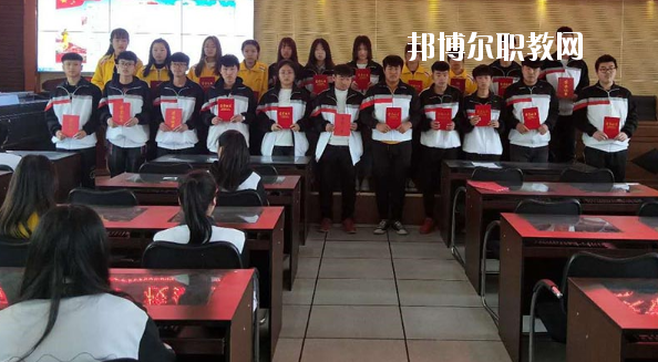 承德科技管理工程學(xué)校2020年報(bào)名條件、招生要求、招生對(duì)象