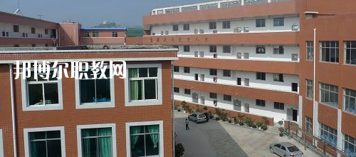 貴州貴陽經貿職業(yè)學校2020年招生辦聯(lián)系電話