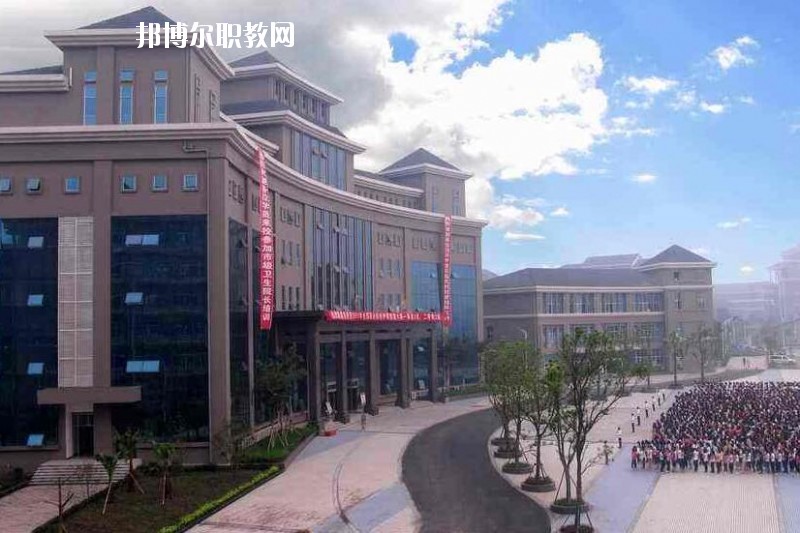 重慶2020年衛(wèi)校中專學(xué)校