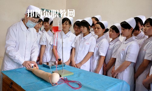 四川2020年去讀衛(wèi)校學(xué)什么對(duì)以后好一點(diǎn)