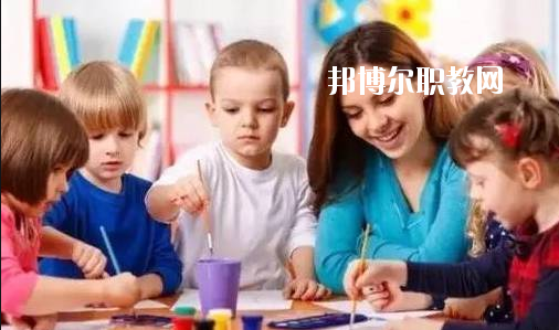 湖北2020年初中生報什么幼師學(xué)校好