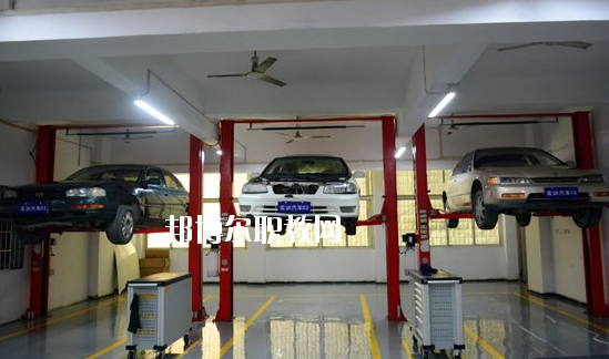 廣東2020年初中生考什么汽修學(xué)校