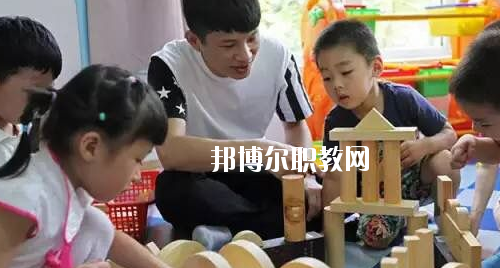 貴州2020年初中生上幼師學(xué)校好嗎