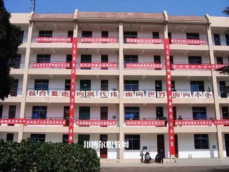 長(zhǎng)垣縣職業(yè)中等專業(yè)學(xué)校2021年招生辦聯(lián)系電話