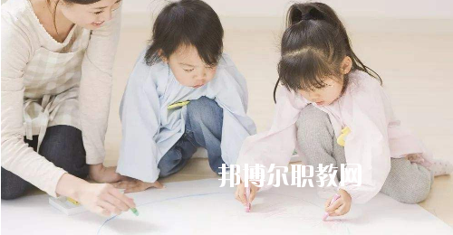 貴州2020年在幼師學校學什么專業(yè)好