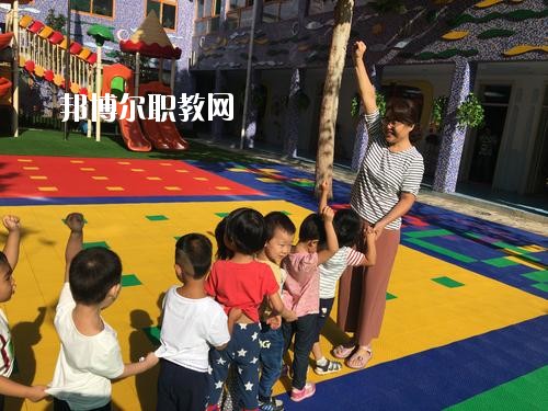 四川2020年在幼師學(xué)校學(xué)什么專業(yè)好