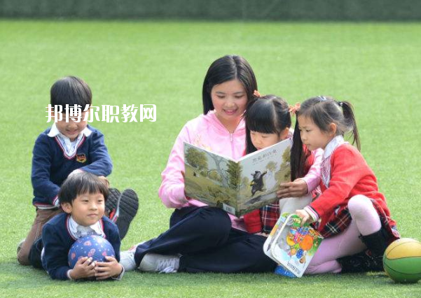 湖北2020年有哪些中專幼師學(xué)校