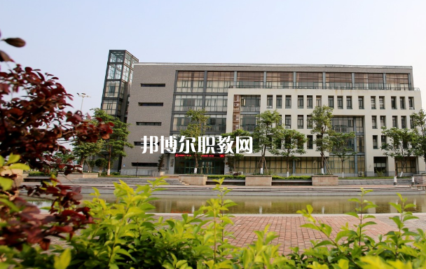 佛山高明區(qū)高級(jí)技工學(xué)校2020年招生辦聯(lián)系電話(huà)