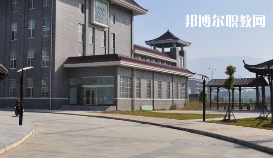 安徽黃梅戲藝術(shù)職業(yè)學(xué)院(中專部)2021年報(bào)名條件、招生要求、招生對(duì)象