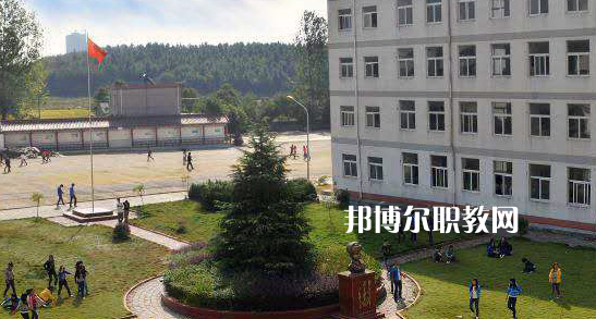 桐城中華職業(yè)學(xué)校怎么樣、好不好