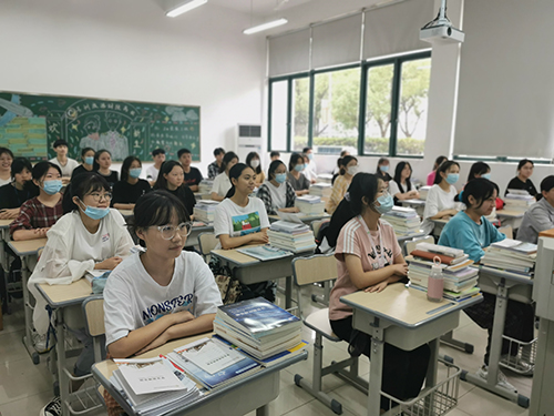 蘇州旅游與財經(jīng)高等職業(yè)技術(shù)學(xué)校2021年學(xué)費、收費多少