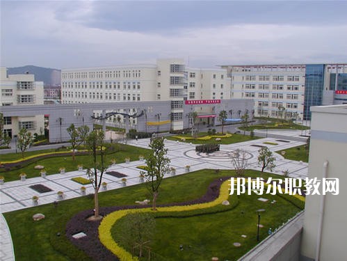 成都信息技術(shù)學校2021年錄取分數(shù)線
