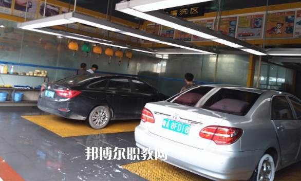 廣州2021年哪些大專(zhuān)學(xué)校的汽修學(xué)校好