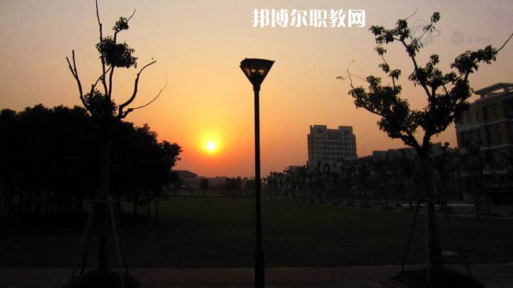 自貢職業(yè)技工學校2021年招生錄取分數(shù)線