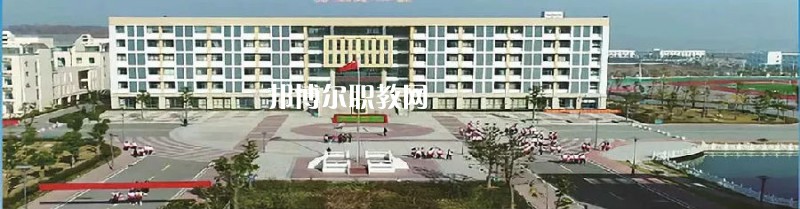 霍山職業(yè)學校2021年報名條件、招生要求、招生對象