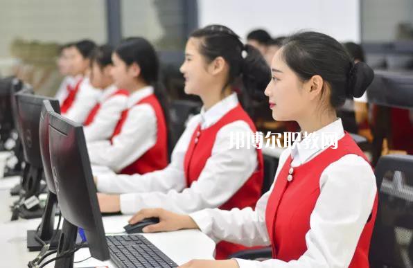 云龍縣民族職業(yè)高級中學2021年報名條件、招生要求、招生對象