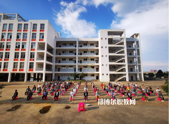 丘北民生職業(yè)技術學校地址在哪里