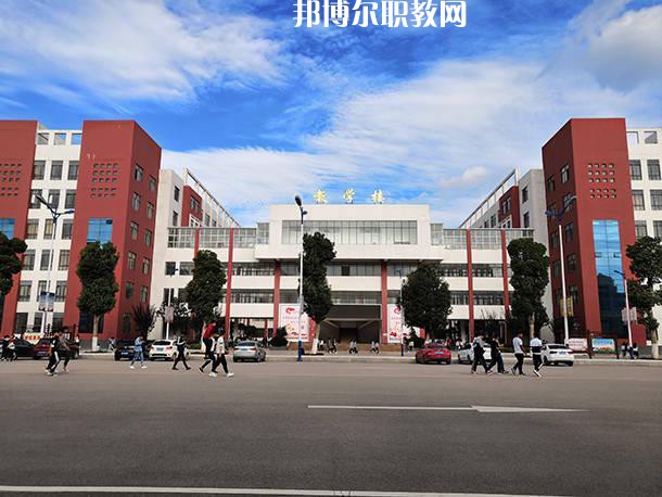 曲靖麒麟職業(yè)技術(shù)學(xué)校2021年招生錄取分數(shù)線