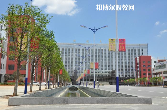 昆明醫(yī)藥職業(yè)技術(shù)學(xué)校2021年報(bào)名條件、招生要求、招生對(duì)象